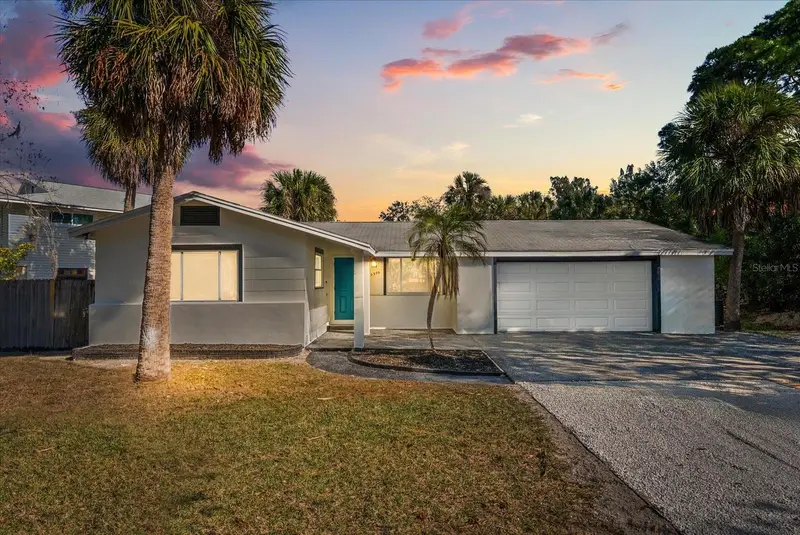 10395 San Martin Blvd Ne, FL
