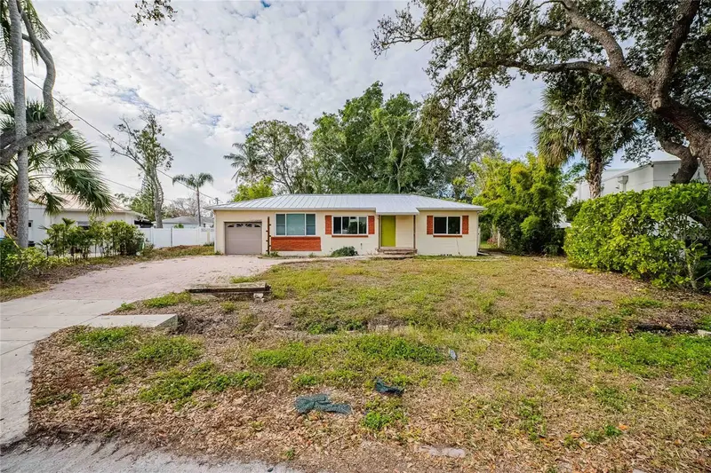 6213 Sanders Dr, FL