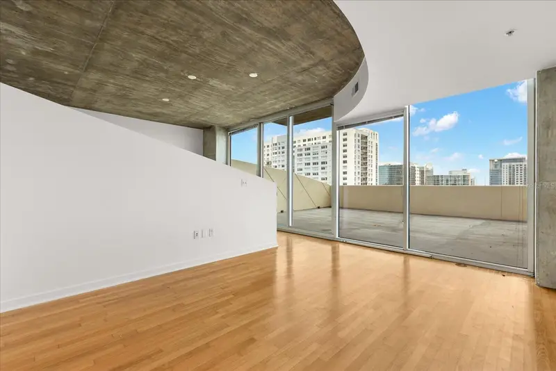 155 S Court Ave #1011, FL