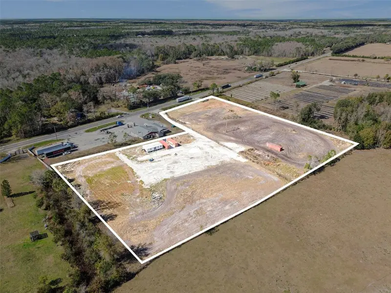 3824 State Road 33, FL