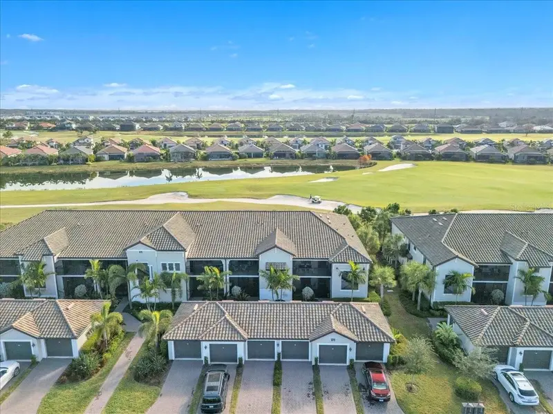 5711 Palmer Cir #206, FL
