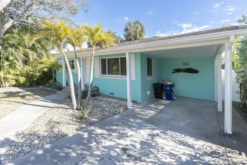 518 77th Ave, FL