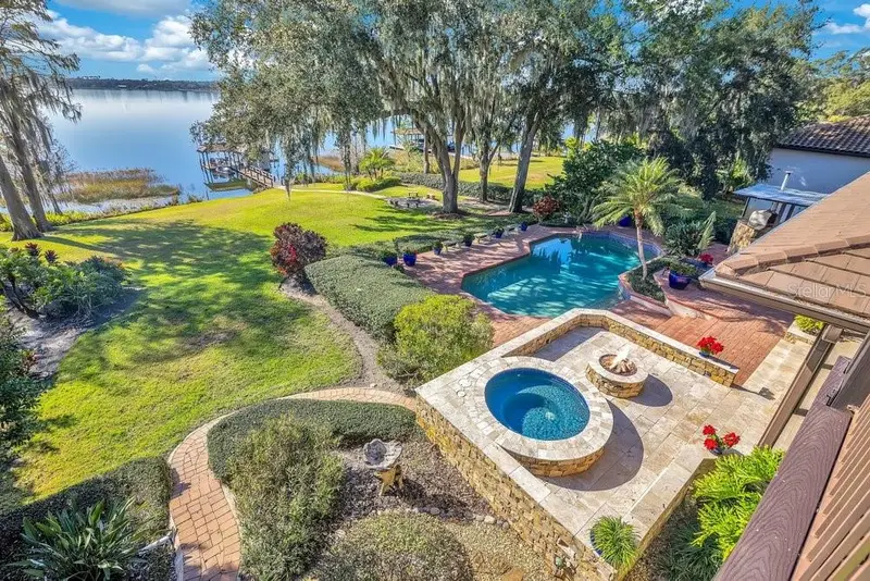 10577 Down Lakeview Cir, FL