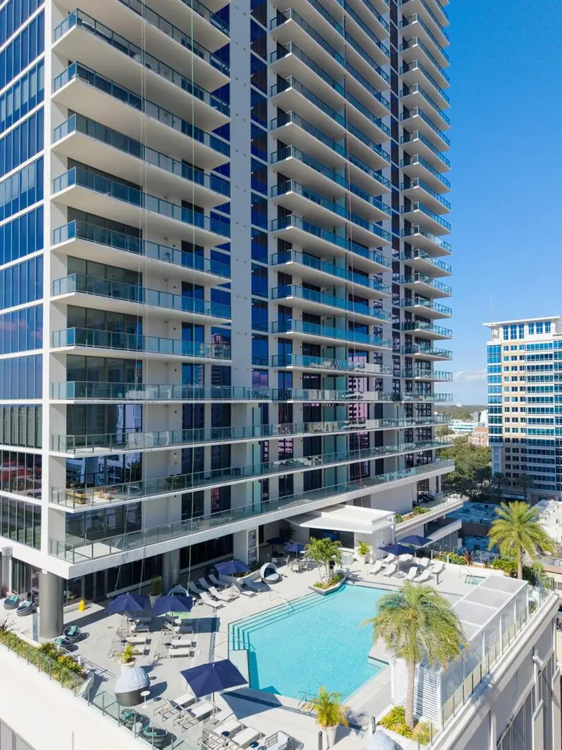 275 1st Ave S #2807, FL