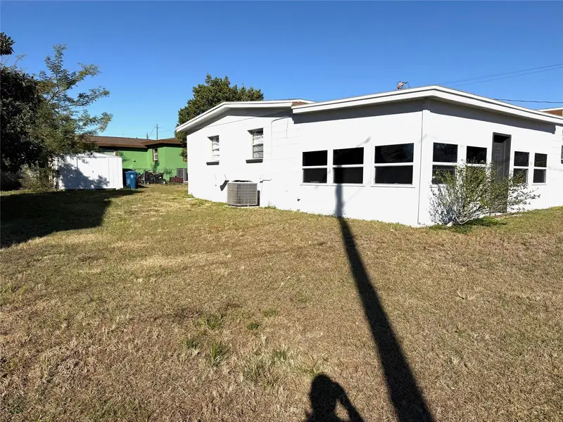 1125 Avenue L, FL
