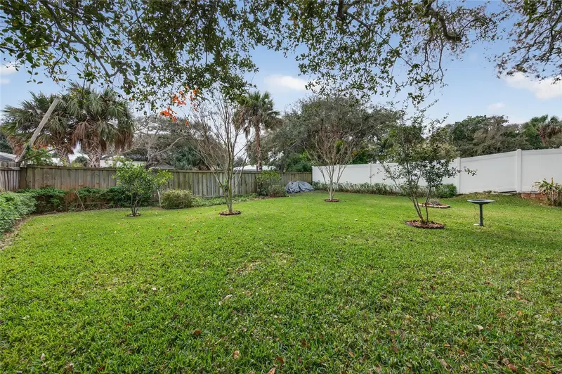 805 E 14th Ave, FL