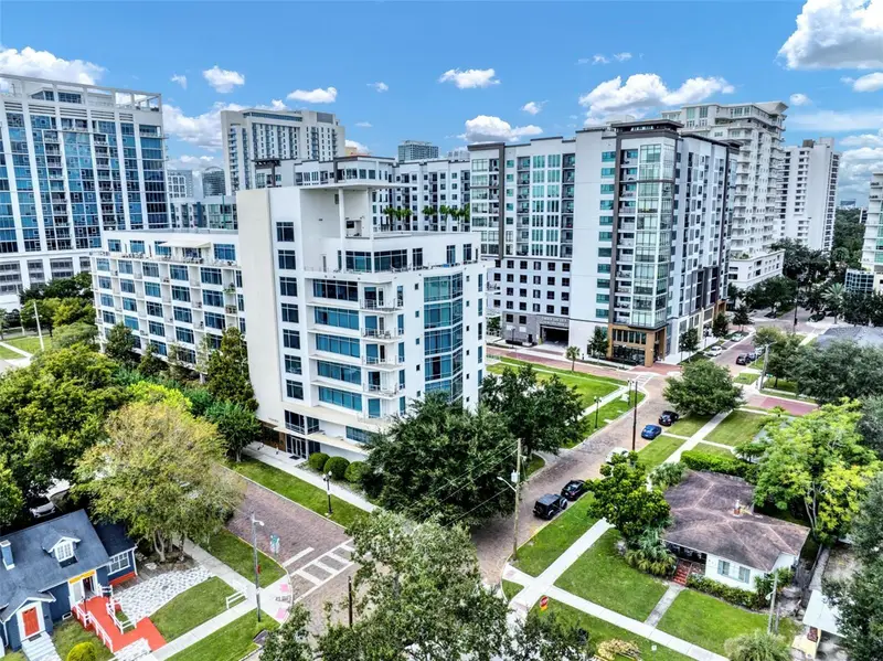 525 E Jackson St, FL
