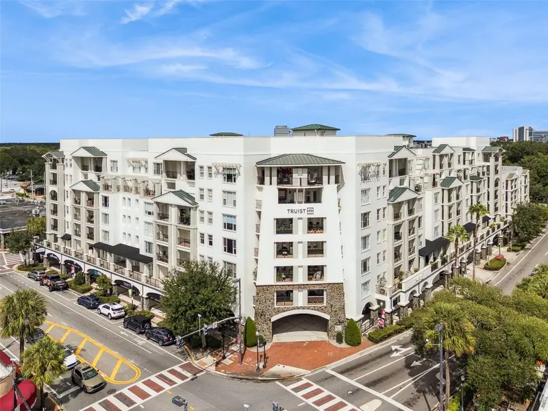 630 Vassar St #2505, FL