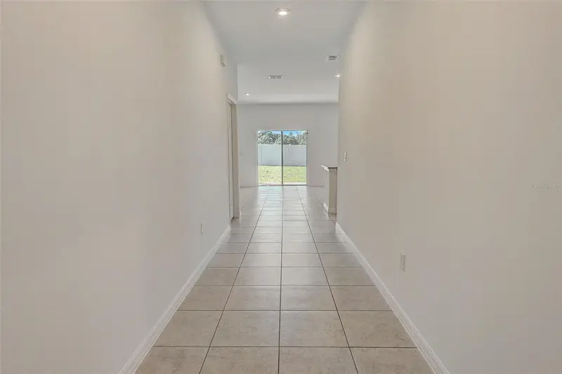936 Pearlwood Loop, FL