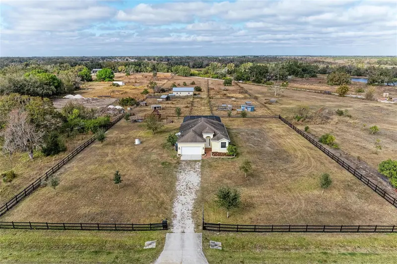 13710 Golf Course Rd, FL