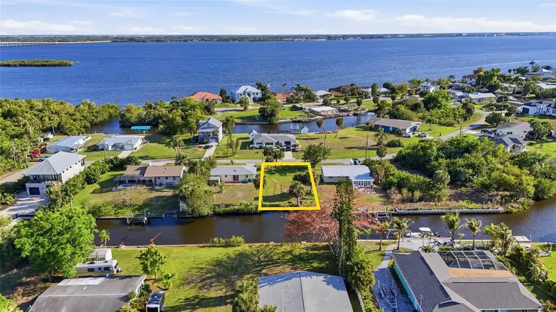 152 Danforth Dr, FL