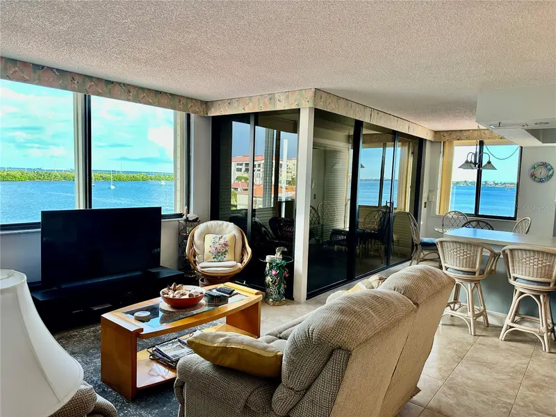 6295 Bahia Del Mar Cir #408, FL