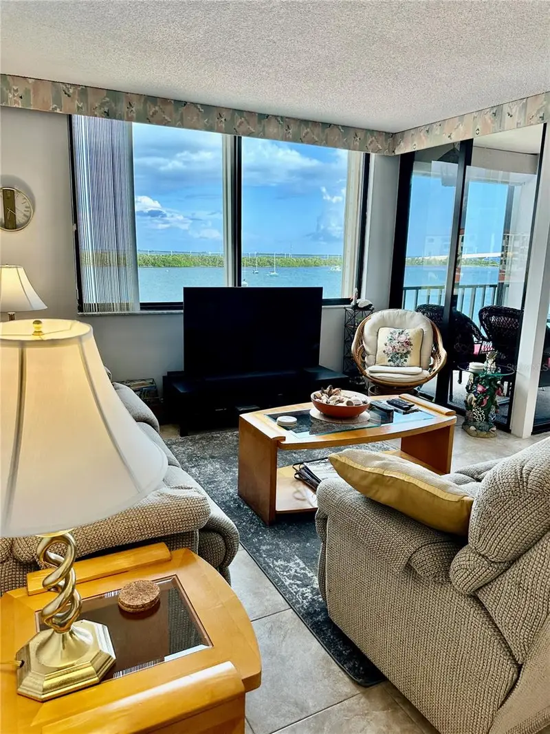 6295 Bahia Del Mar Cir #408, FL