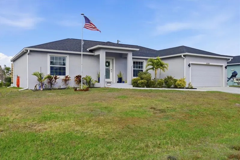 10300 Sandrift Ave, FL