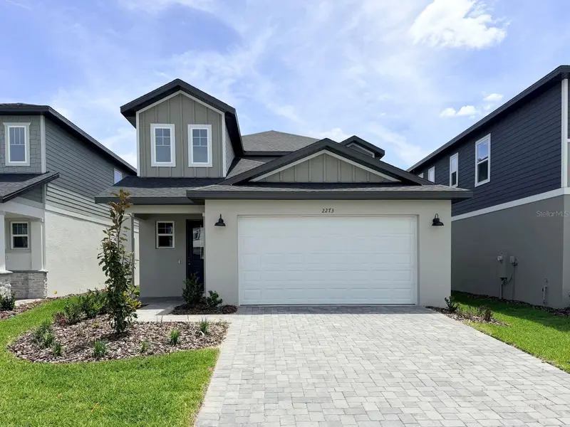 2273 Hen, FL