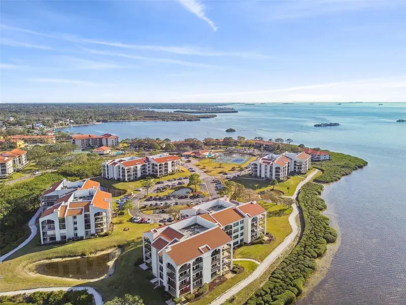 301 Mariner Dr #301, FL