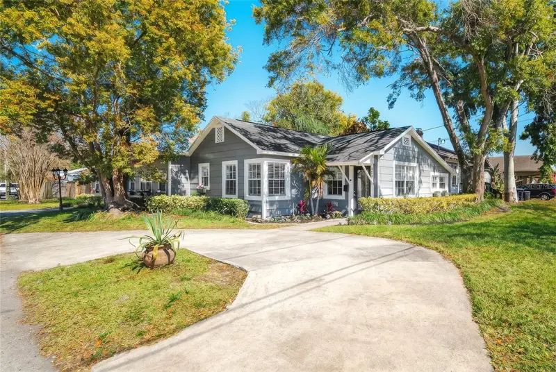 300 E Idlewild Ave, FL