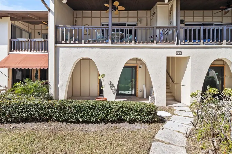 505 Plaza Seville Ct #9, FL