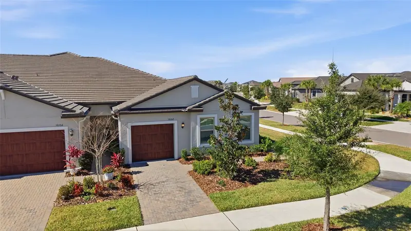 10162 Echo Dock Loop, FL