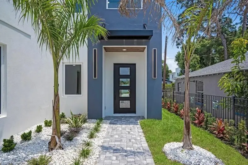 1156 Cocoanut Ave, FL