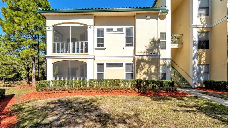 8901 Legacy Ct #201, FL
