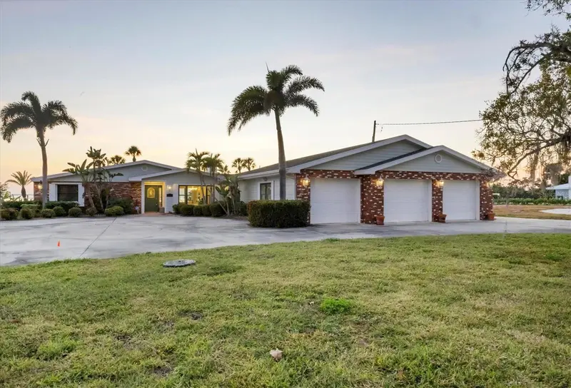 7318 Westmoreland Dr, FL