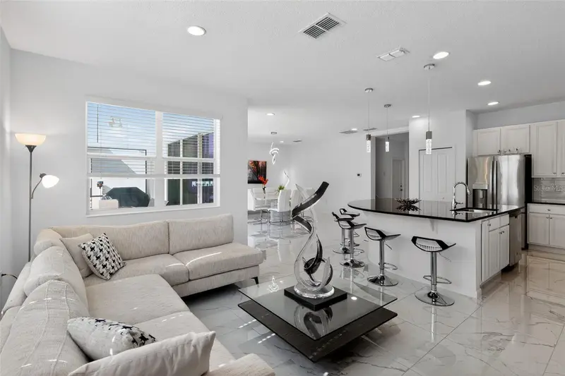 4577 Cabello Loop, FL