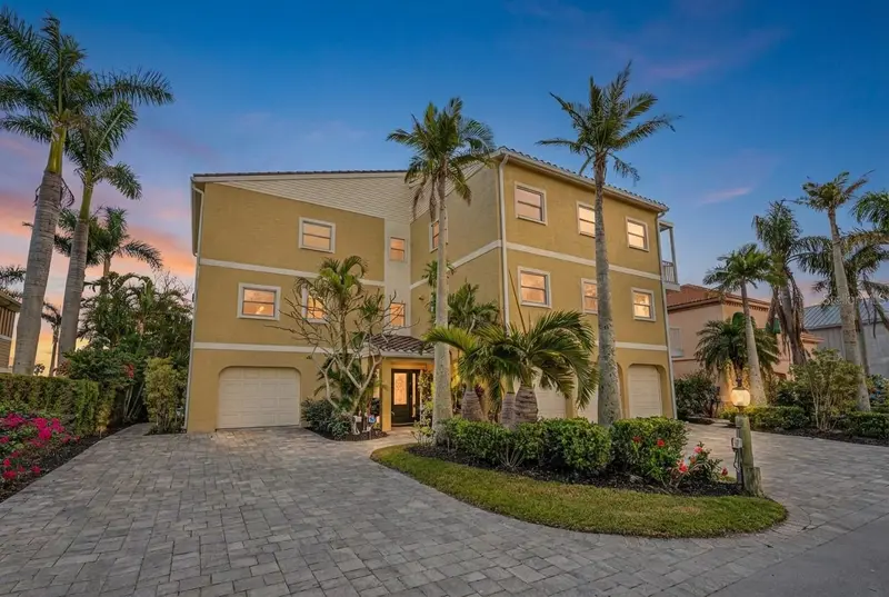 614 Norton St, FL