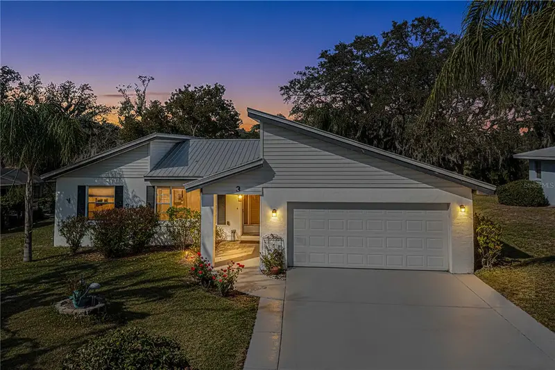 3 Maple Run, FL