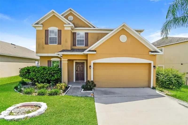 1005 Suffragette Cir, FL