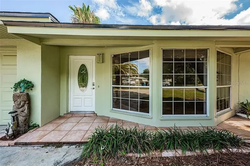 1806 Beverly Cir N, FL