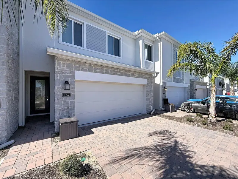 176 Bogey Dr, FL