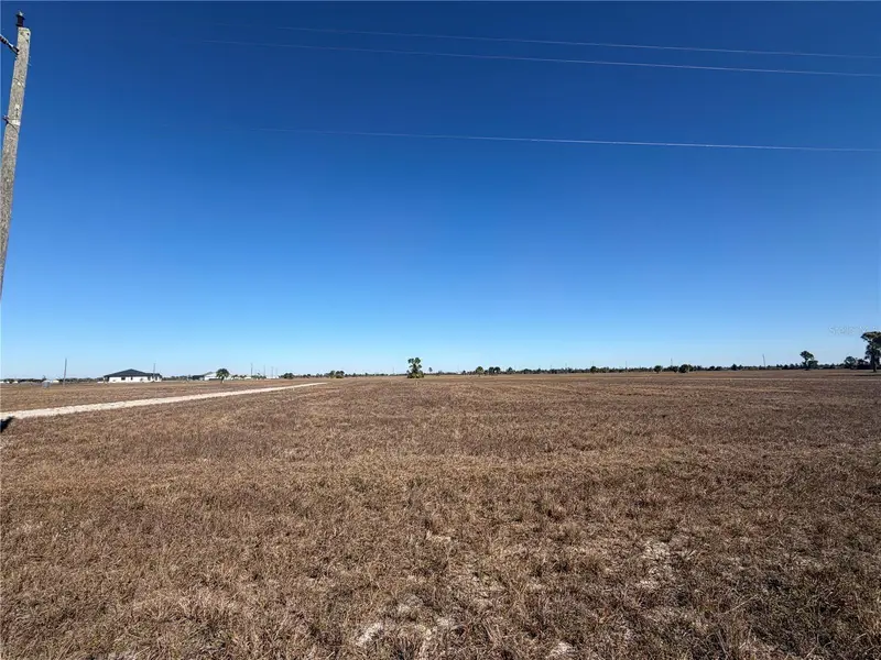 2 Goldfinch Dr, FL