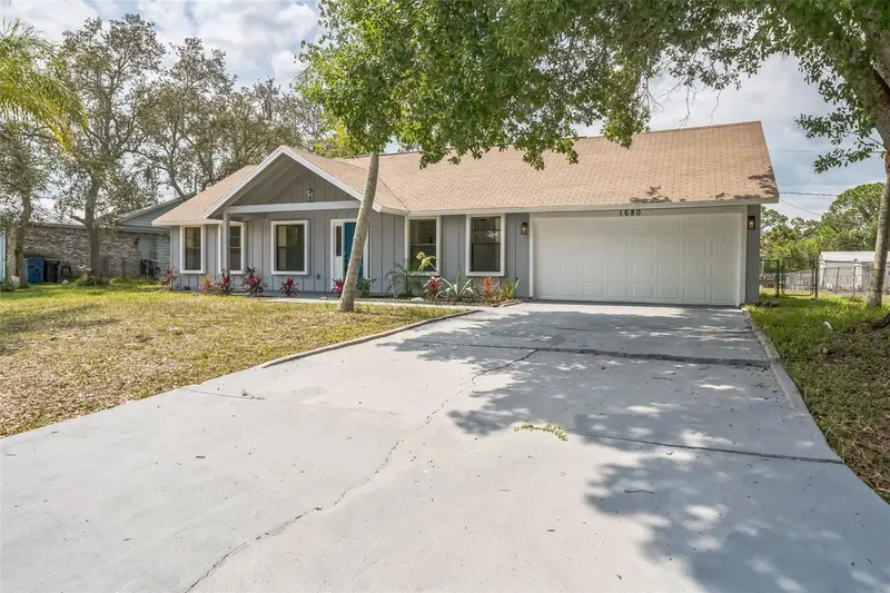 1680 Travis St Se, FL