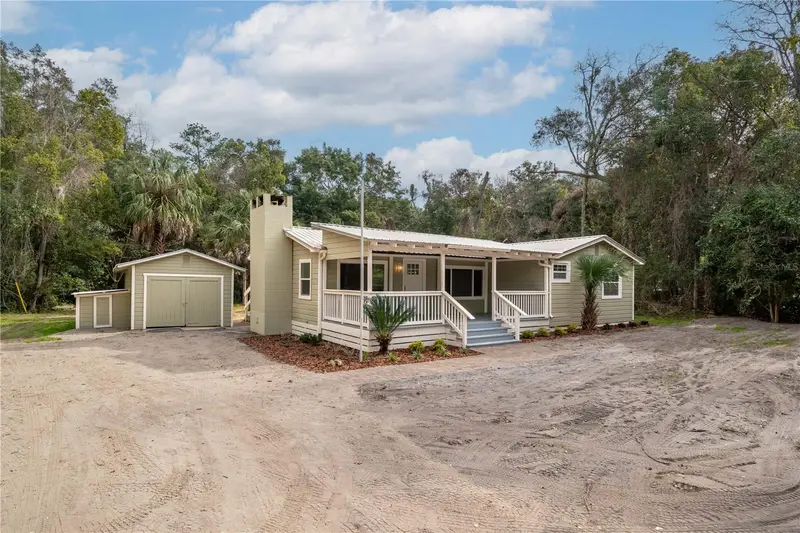 674 N State Road 21, FL