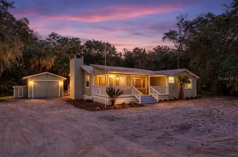 674 N State Road 21, FL