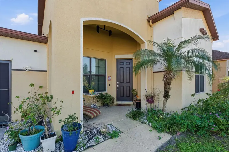 4737 Blackthorn Cir, FL