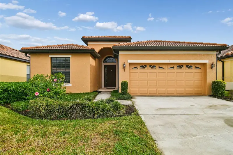 127 Silver Falls Dr, FL