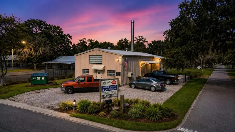 10 Barry Ave, FL