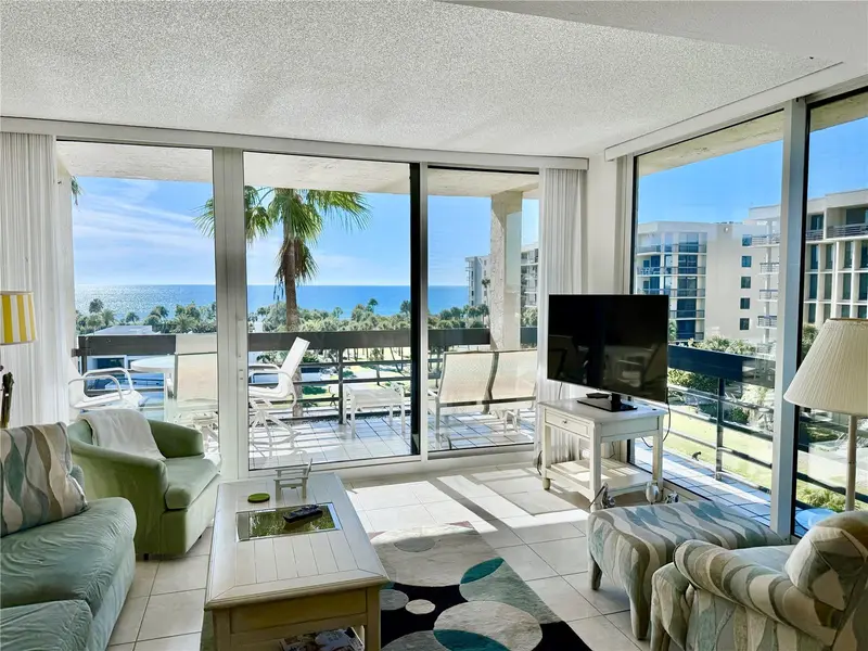 1105 Gulf Of Mexico Dr #401, FL