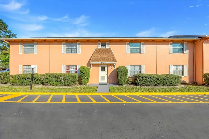 1605 W Oak Ridge Rd #Unit A, FL