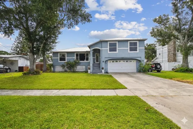 317 Shore Dr E, FL