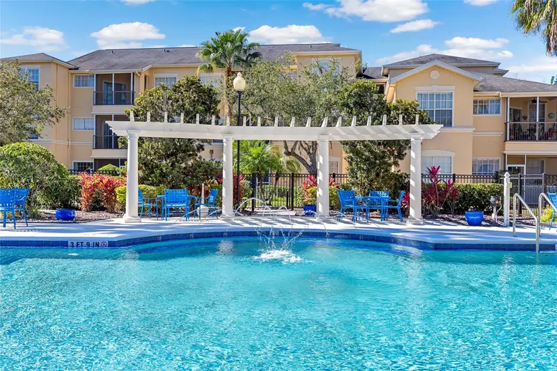 5125 Palm Springs Blvd #11208, FL