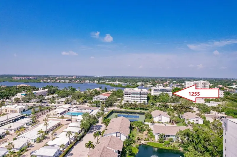 1255 E Peppertree Dr #501, FL