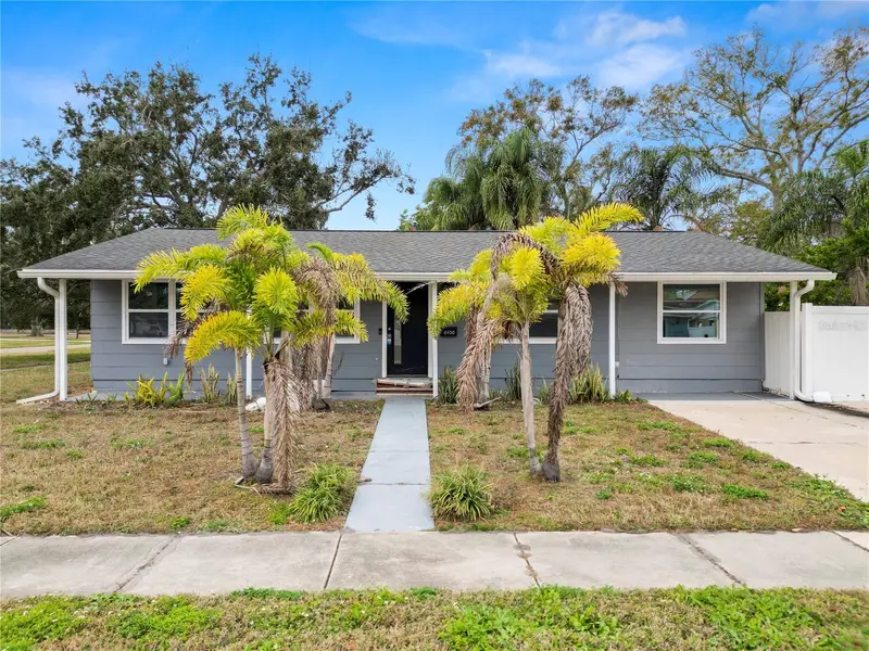 8100 Overlook Pl Ne, FL