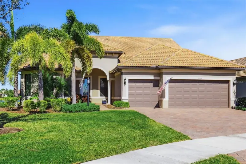 17203 Corinna Pl, FL