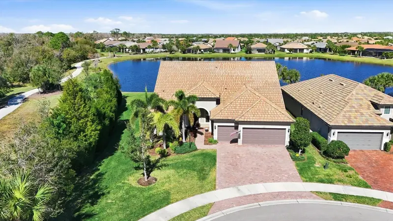 17203 Corinna Pl, FL