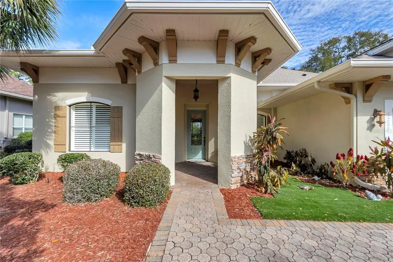 5203 Grove Mnr, FL