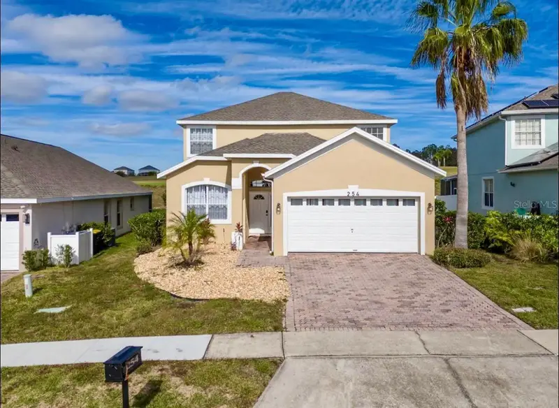 254 Gleneagles Dr, FL