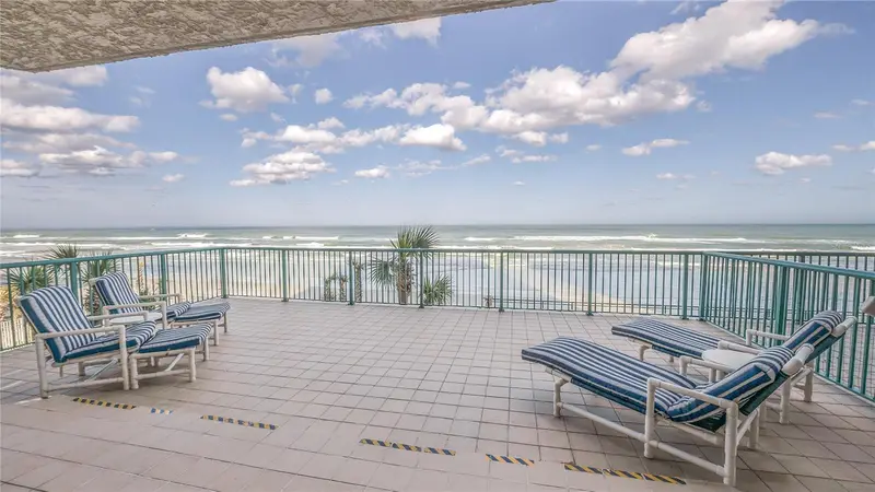 3311 S Atlantic Ave #202, FL